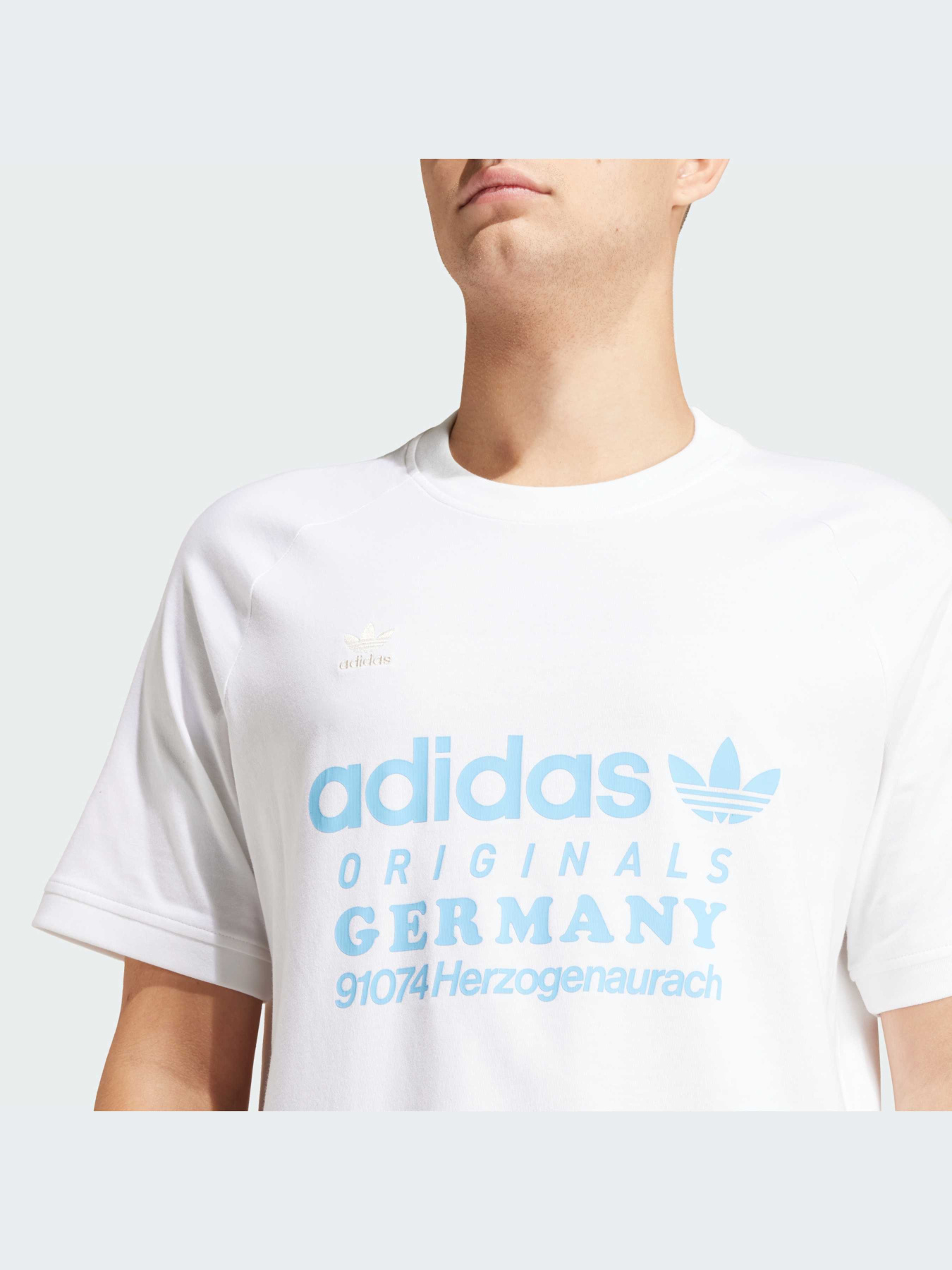 Футболка Adidas Graphics модель IR9634 Фото