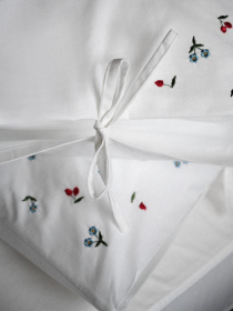 Комплект постельного белья с вышивкой LEVAN HOME модель 00123 Комплект постельного белья с вышивкой LEVAN HOME модель 00123 Фото