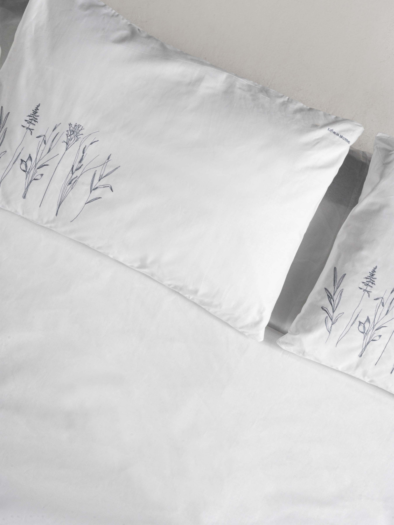 Комплект постельного белья с вышивкой LEVAN HOME модель Копія_00123 Комплект постельного белья с вышивкой LEVAN HOME модель Копія_00123 Фото