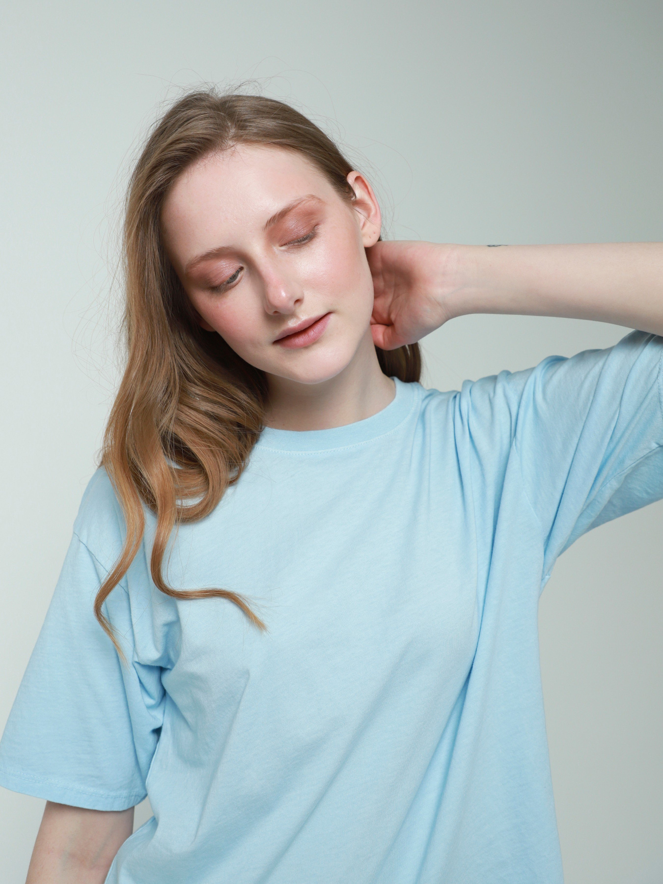 Футболка URBAN TRACE модель G6080_sv_blakit Фото