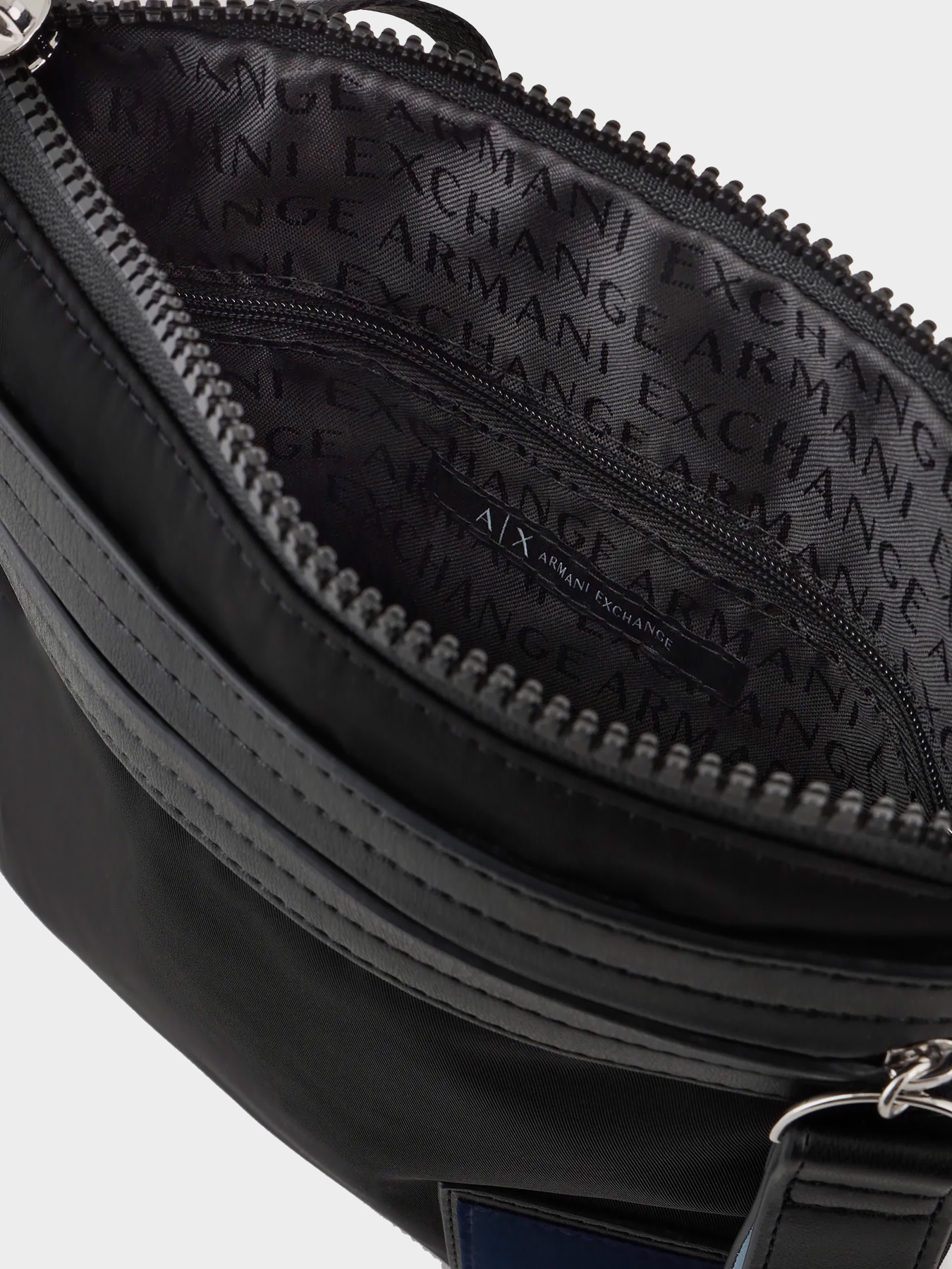 Сумки Armani Exchange модель 952643-4R837-00020 Фото