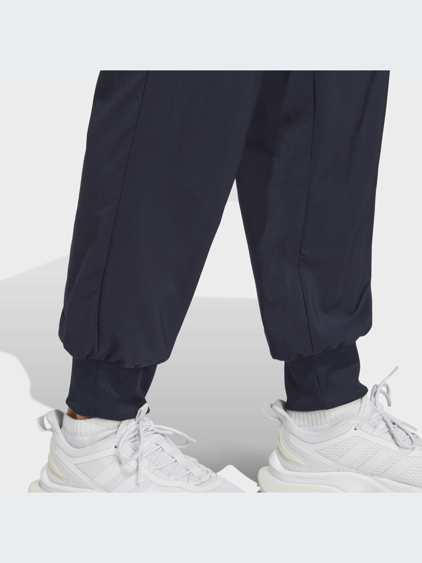 Штаны спортивные Adidas модель IC0060 Фото