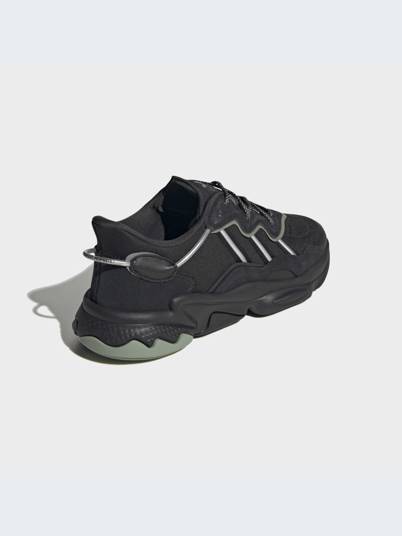 Кроссовки Adidas Ozweego модель HP6336 Фото