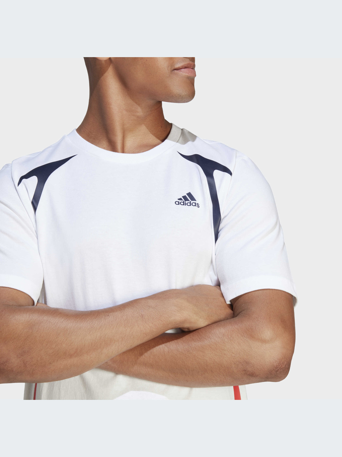 Футболка Adidas модель IC3705 Футболка Adidas модель IC3705 Фото