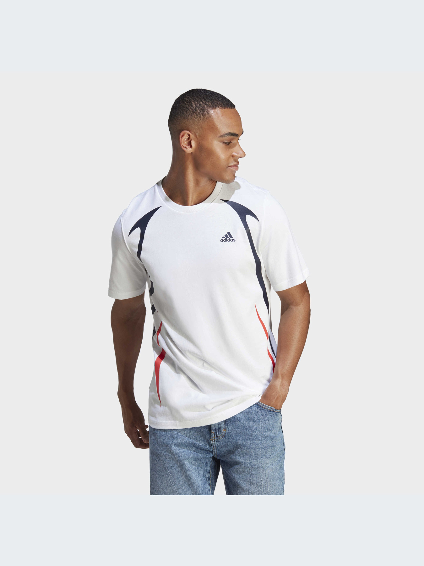 Футболка Adidas модель IC3705 Футболка Adidas модель IC3705 Фото