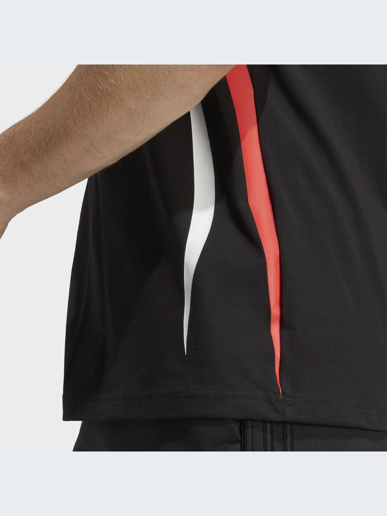 Футболка Adidas модель IC3702 Фото