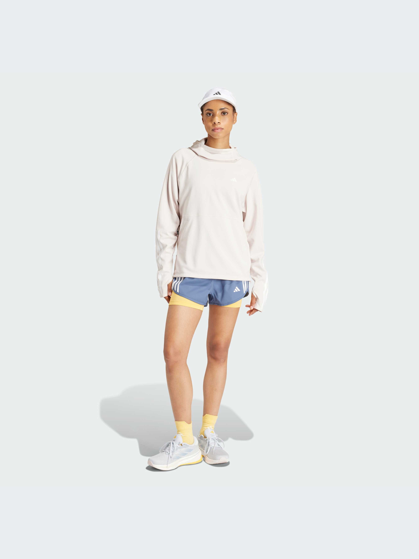 Худи и свитшоты Adidas 3 Stripes модель IQ3852-KZ Фото