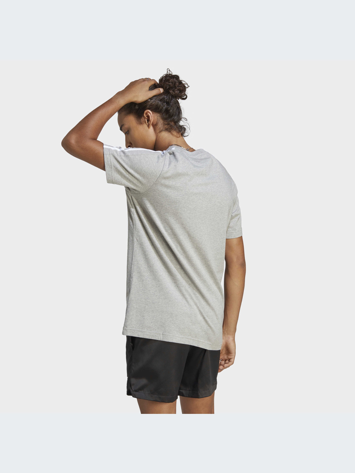 Футболка Adidas модель IC9337 Футболка Adidas модель IC9337 Фото