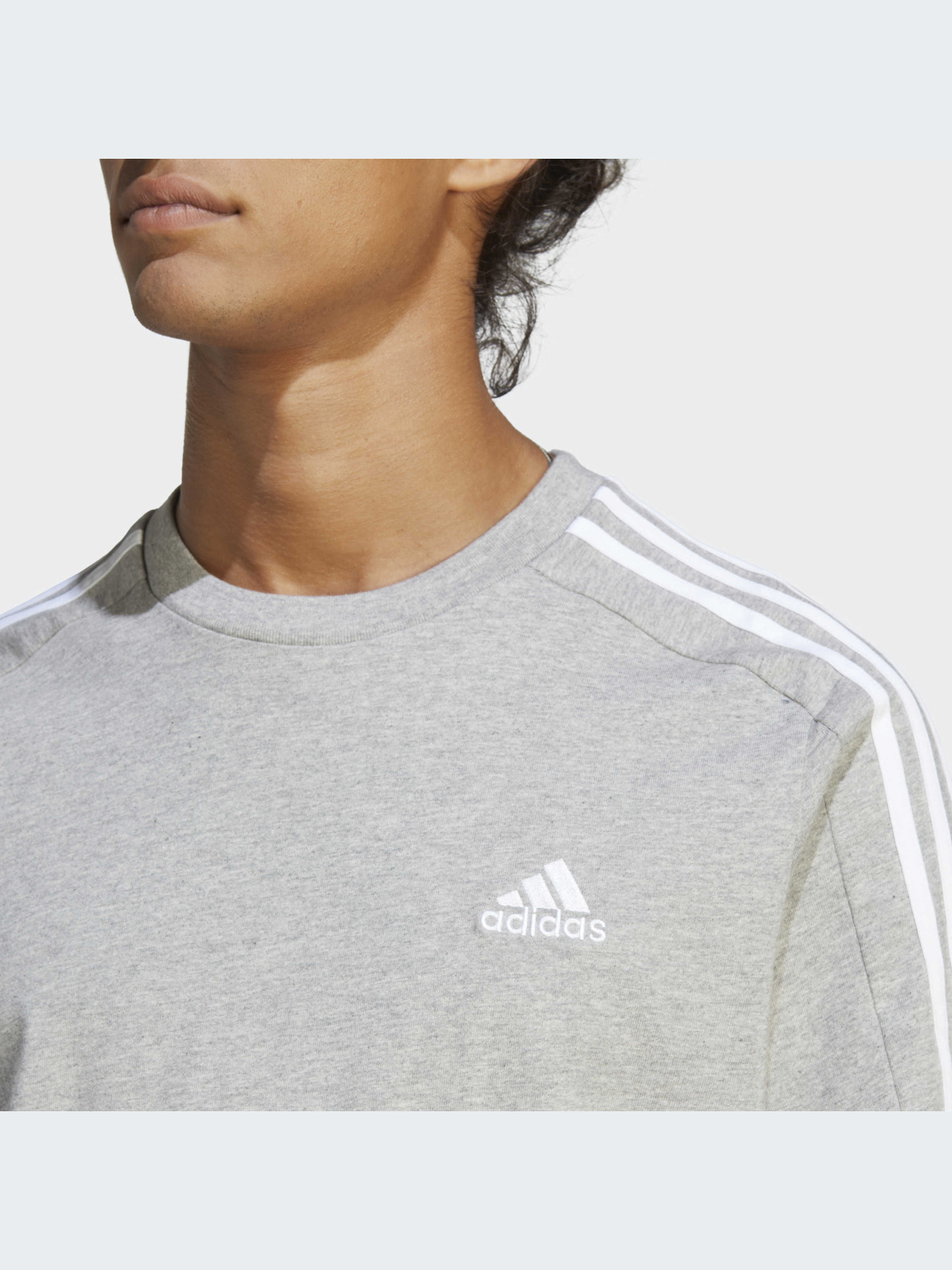 Футболка Adidas модель IC9337 Футболка Adidas модель IC9337 Фото