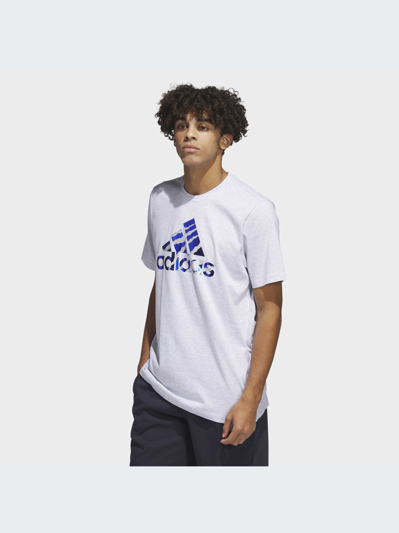 Футболка Adidas модель HT0994 Футболка Adidas модель HT0994 Фото