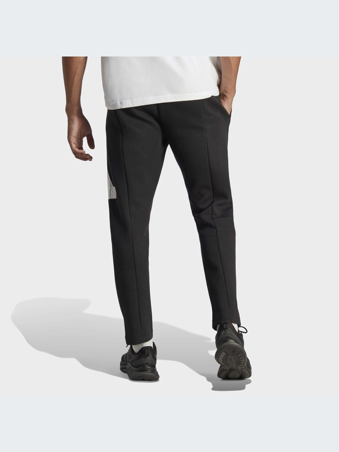 Джоггеры Adidas Культовые силуэты модель IC3759 Фото