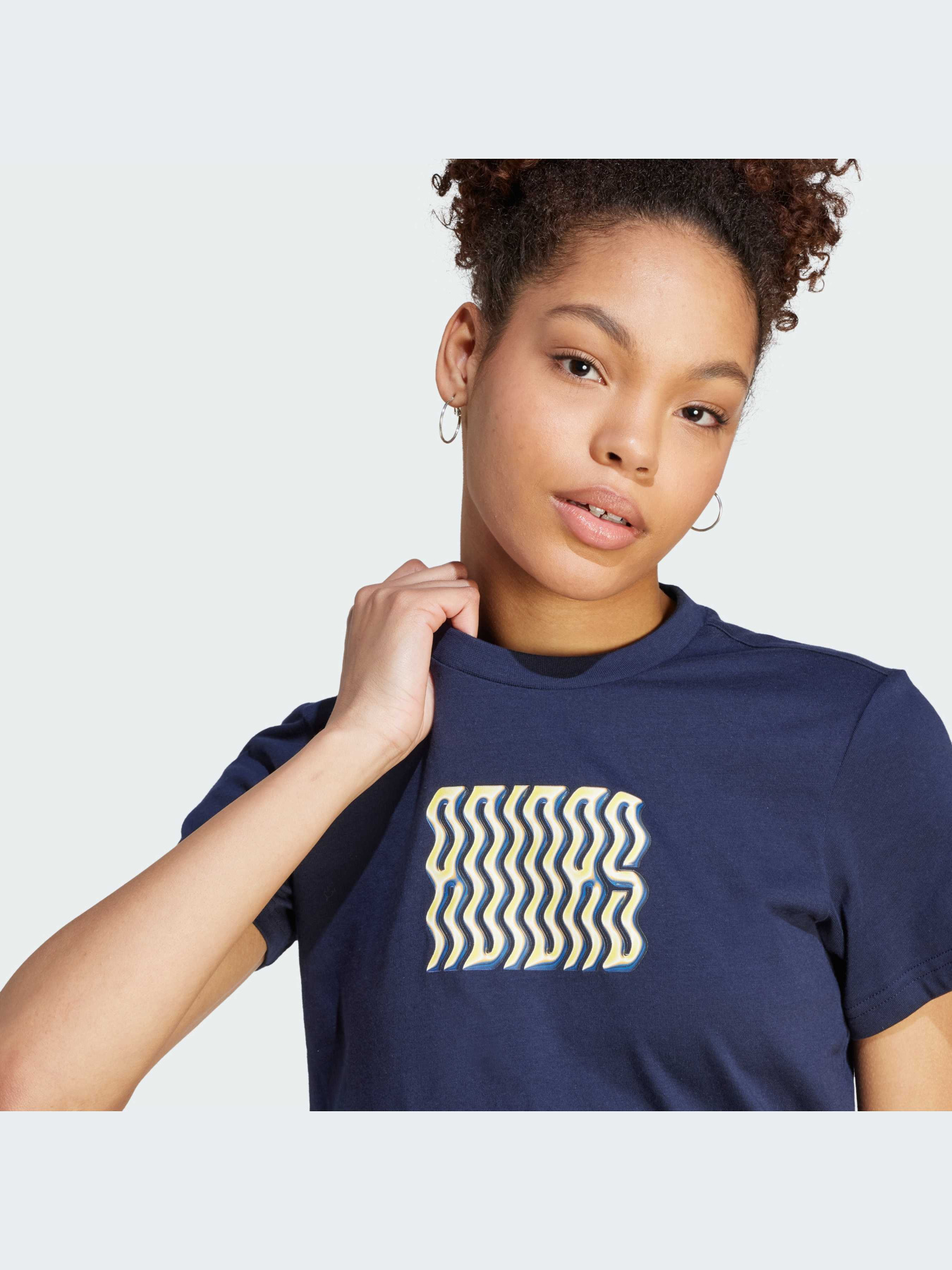 Футболка Adidas Graphics модель II6072 Футболка Adidas Graphics модель II6072 Фото