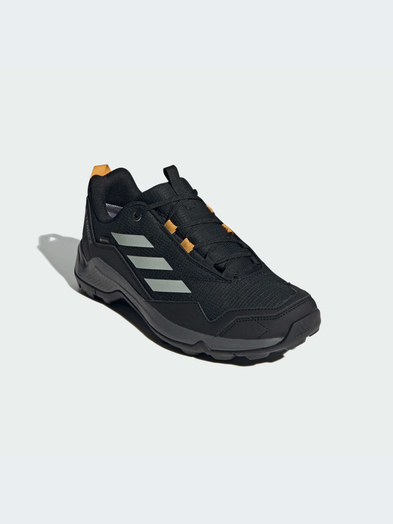 Кроссовки для туризма|Outdoor Adidas модель ID7847 Фото