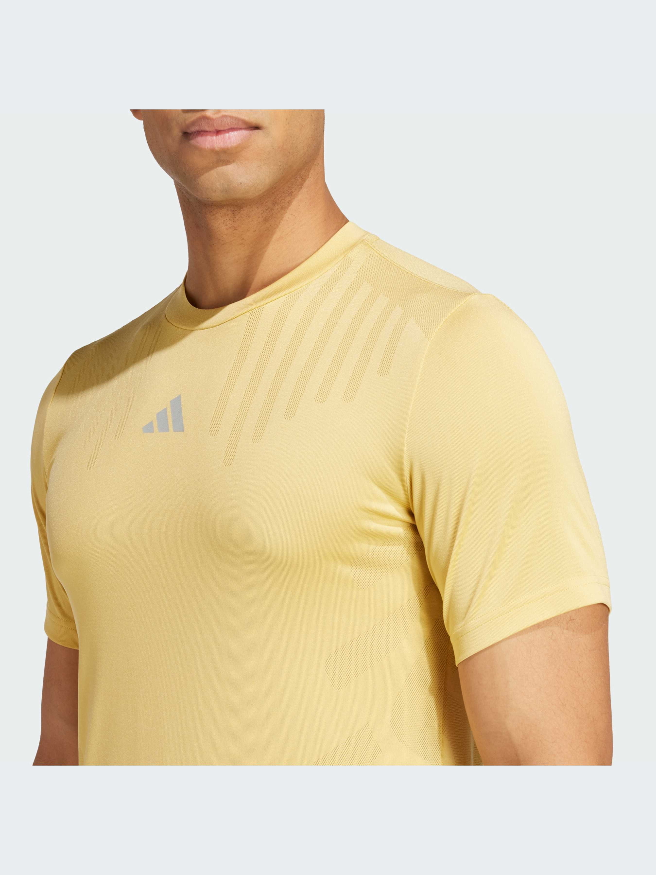 Футболка спортивна Adidas модель IS3731 Фото