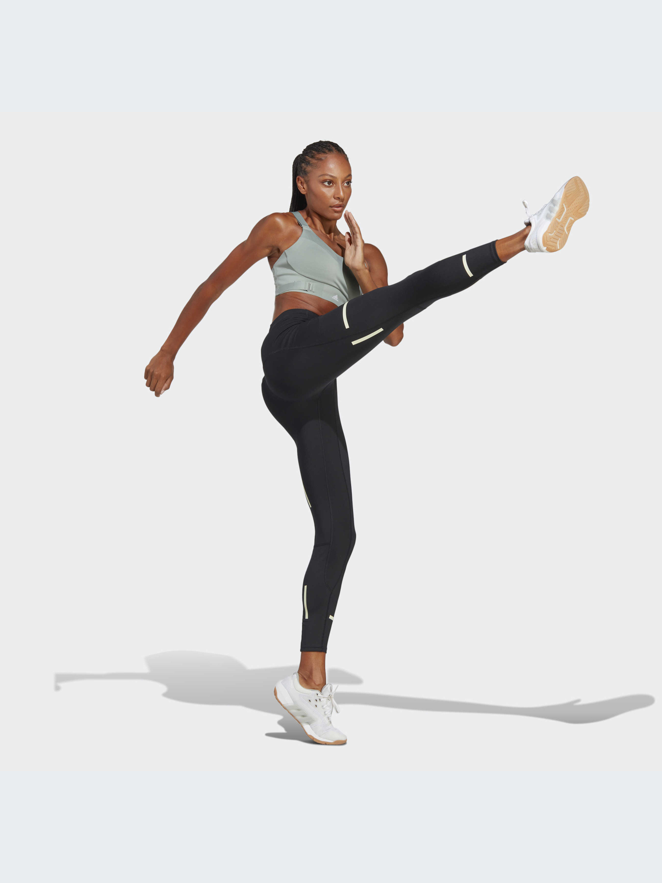 Топ спортивный Adidas Clima модель HR9662 Фото