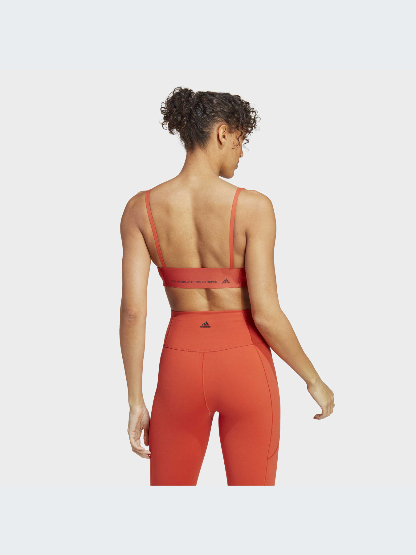 Спортивный топ Adidas Clima модель HR9682 Фото