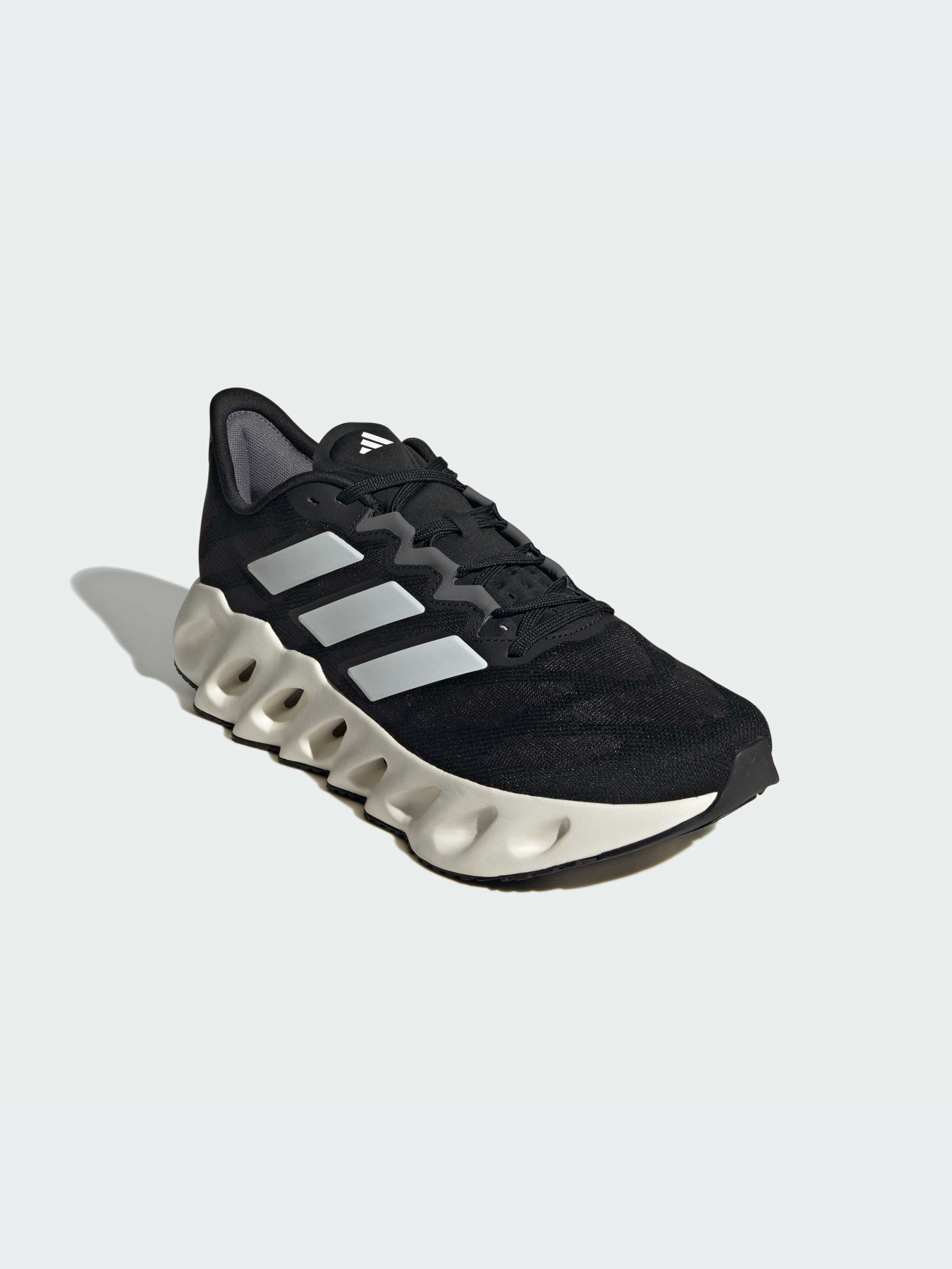 Кроссовки для бега Adidas модель ID1780 Фото