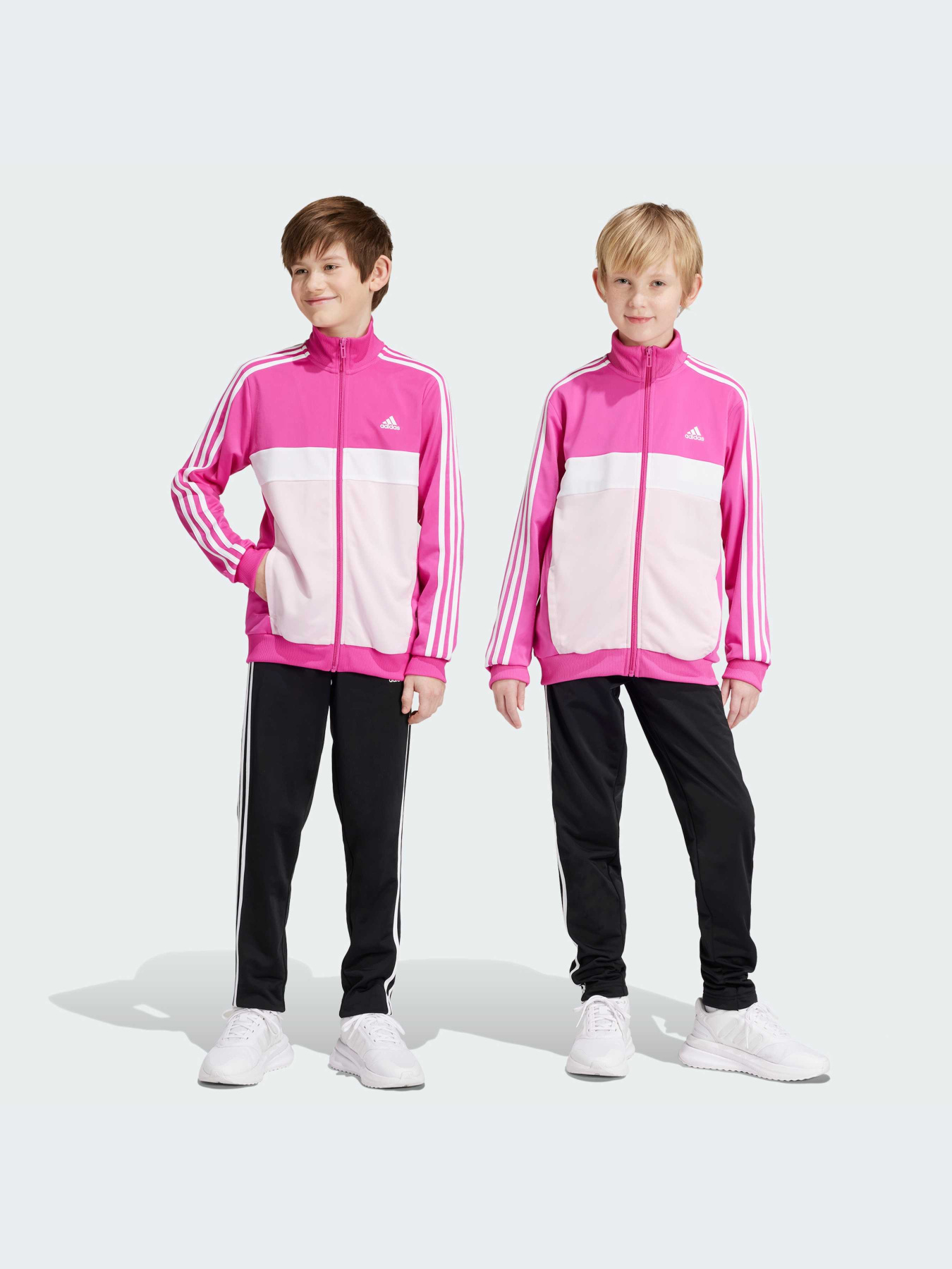 Спортивный костюм Adidas модель IS2535 Фото