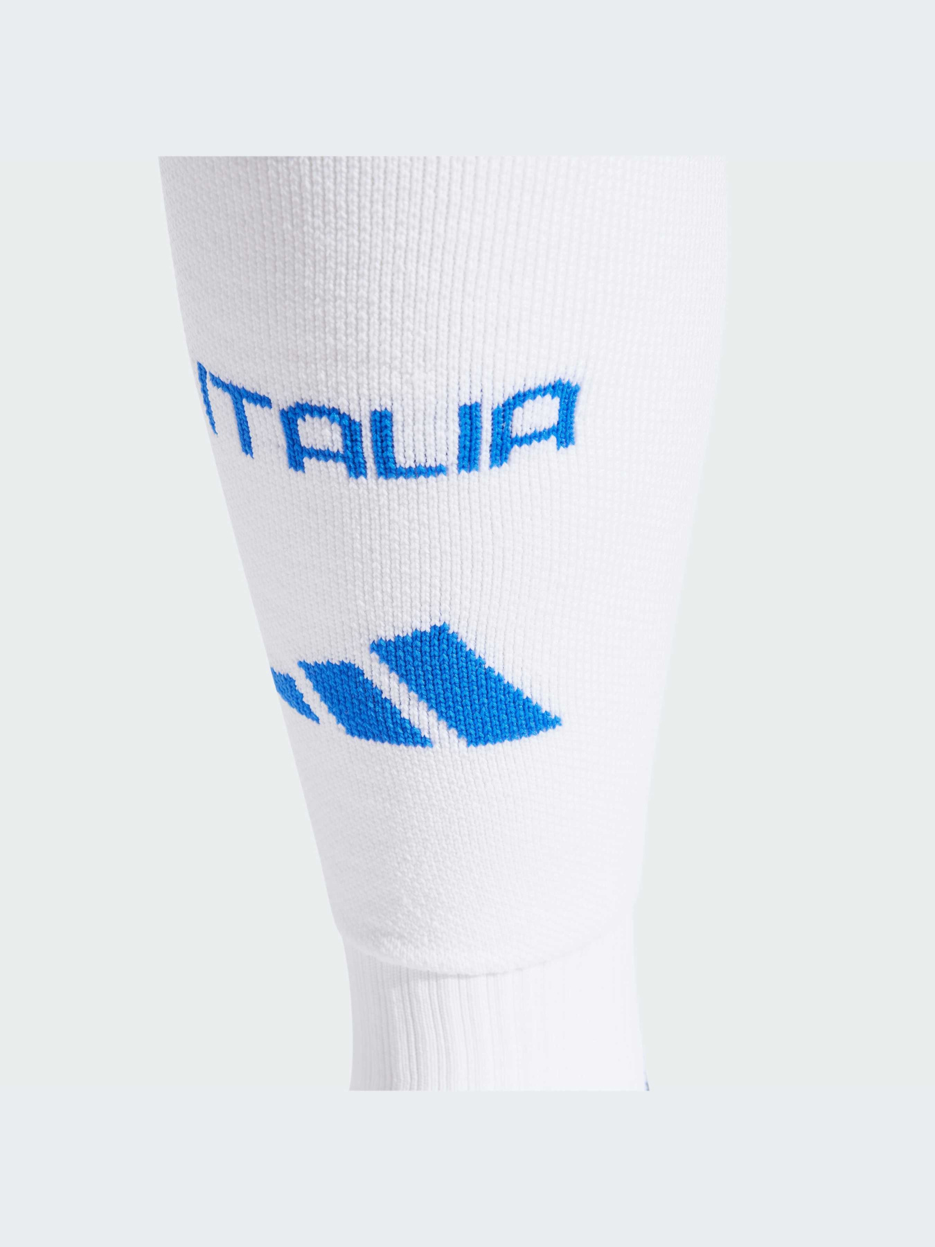 Гольфы и Гетры Adidas модель IQ0512 Гольфы и Гетры Adidas модель IQ0512 Фото