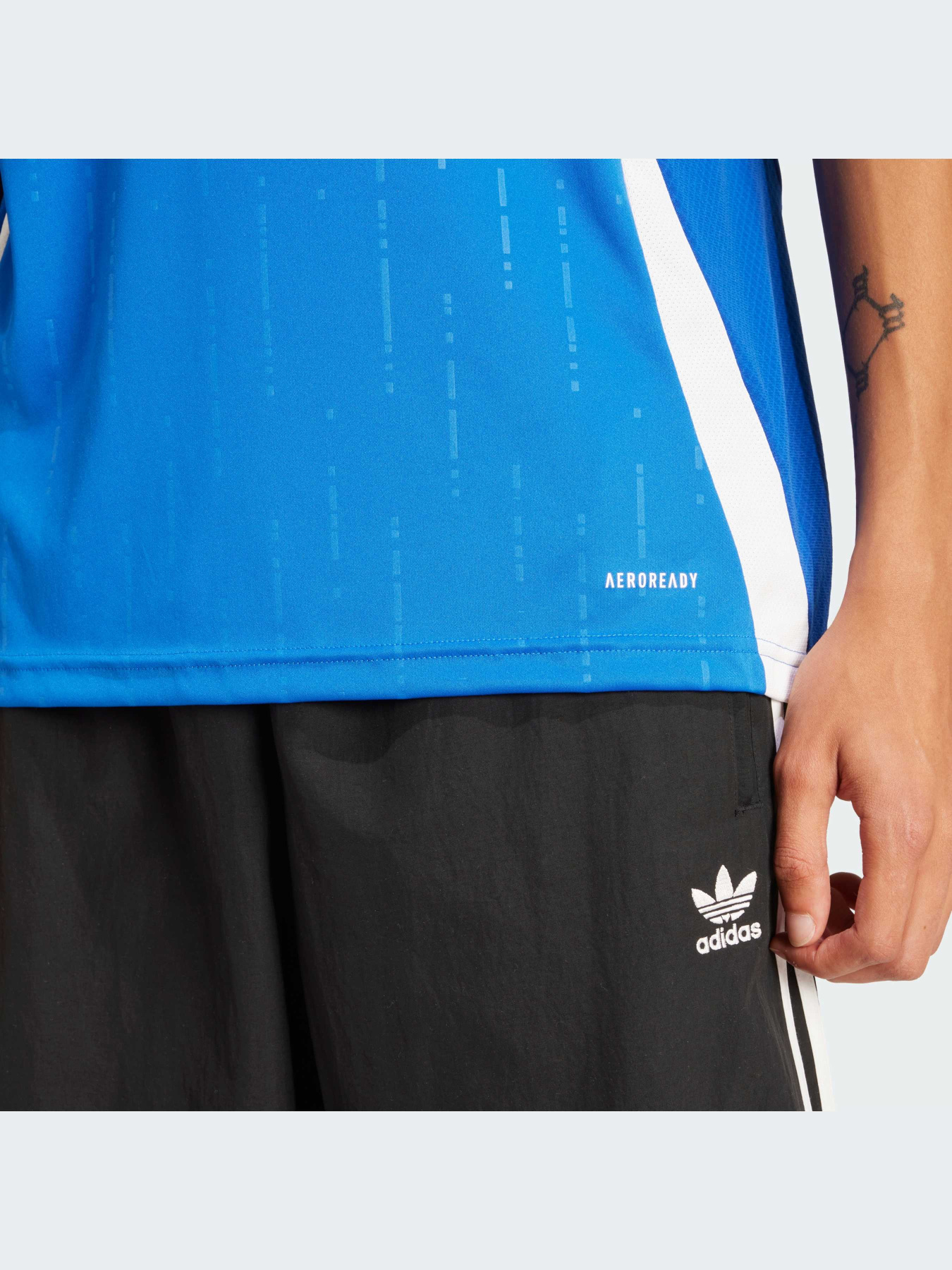 Спортивная футболка Adidas модель IN0657 Фото