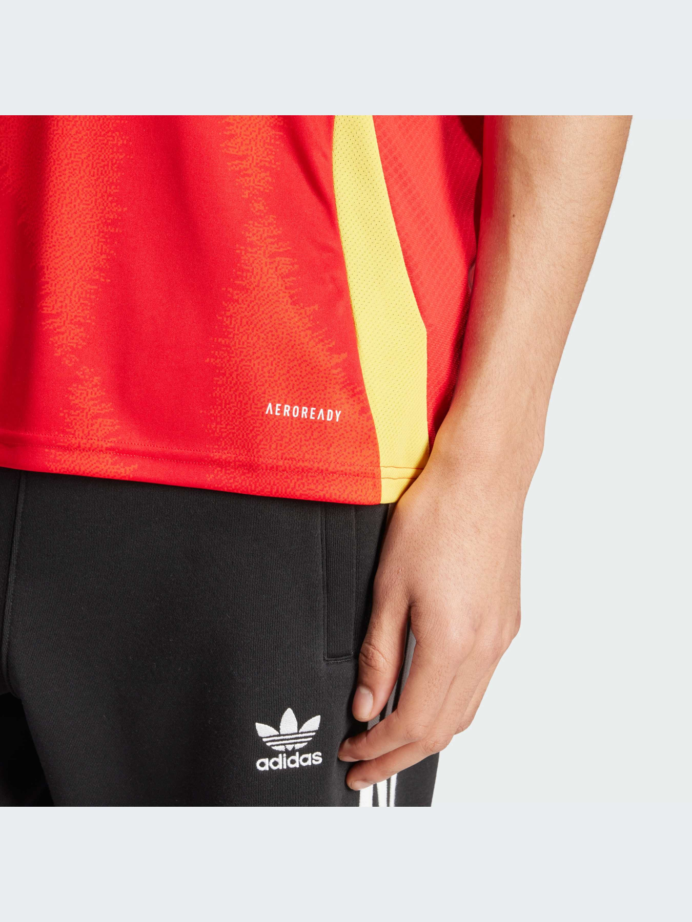 Футболка спортивна Adidas модель IP9331 Фото