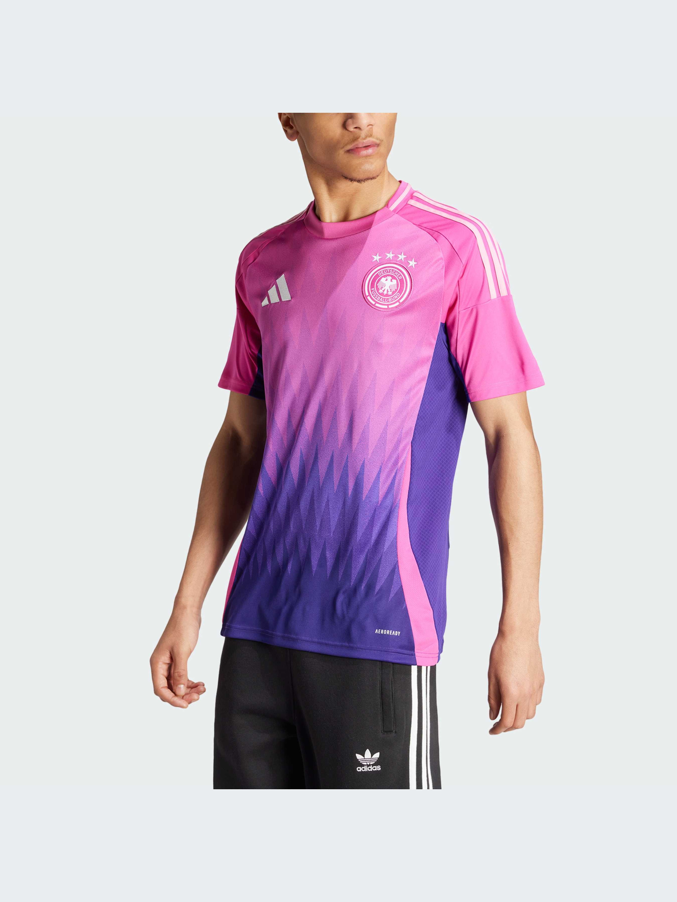 Футболка спортивна Adidas модель IP8158 Фото