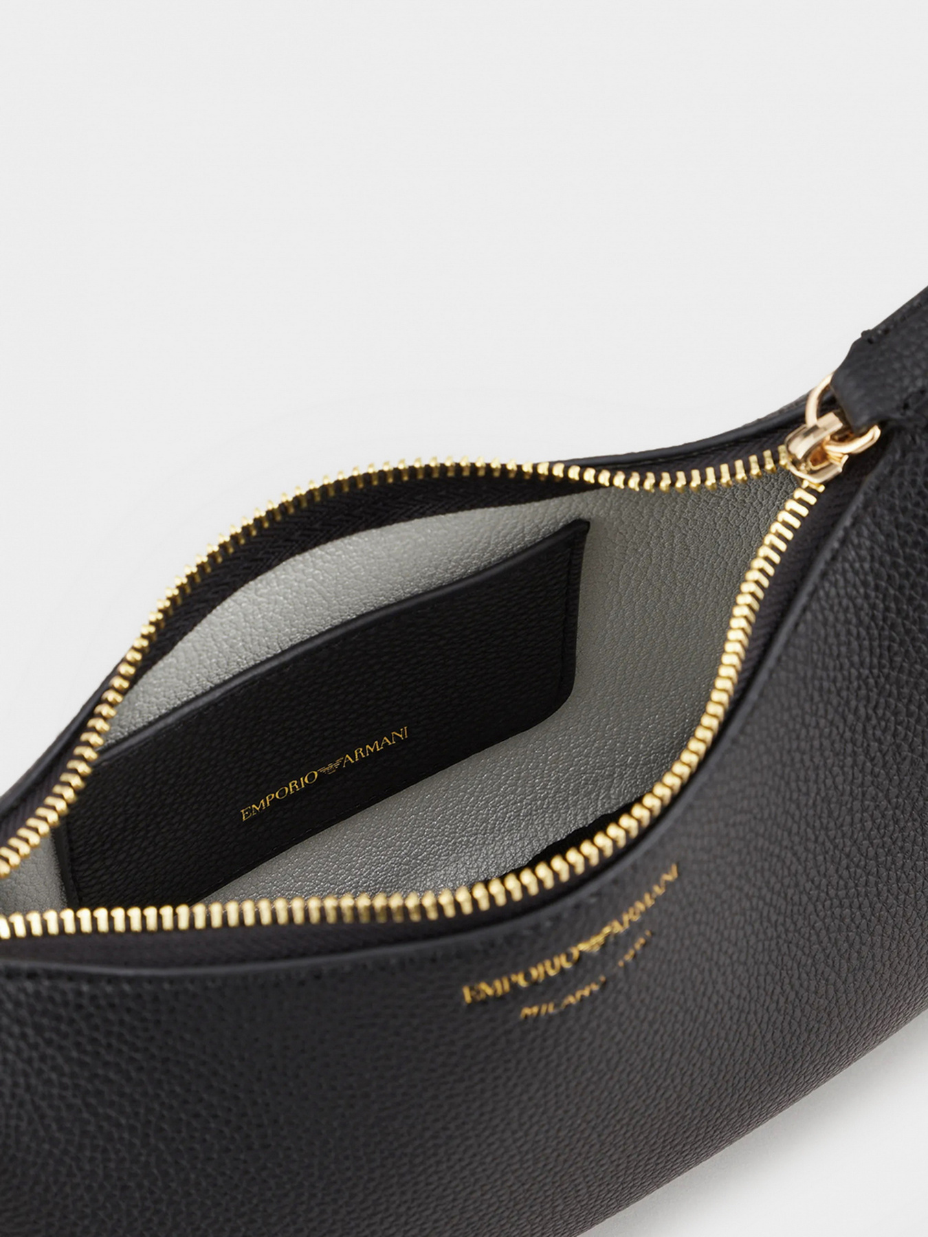 Сумки Emporio Armani модель Y3H293-YFO5B-85218 Фото