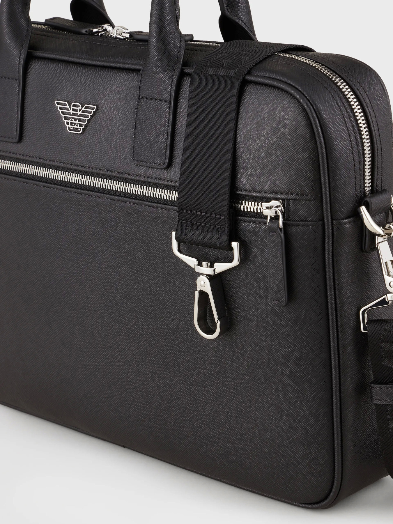 Сумки Emporio Armani модель Y4P119-Y138E-81072 Фото