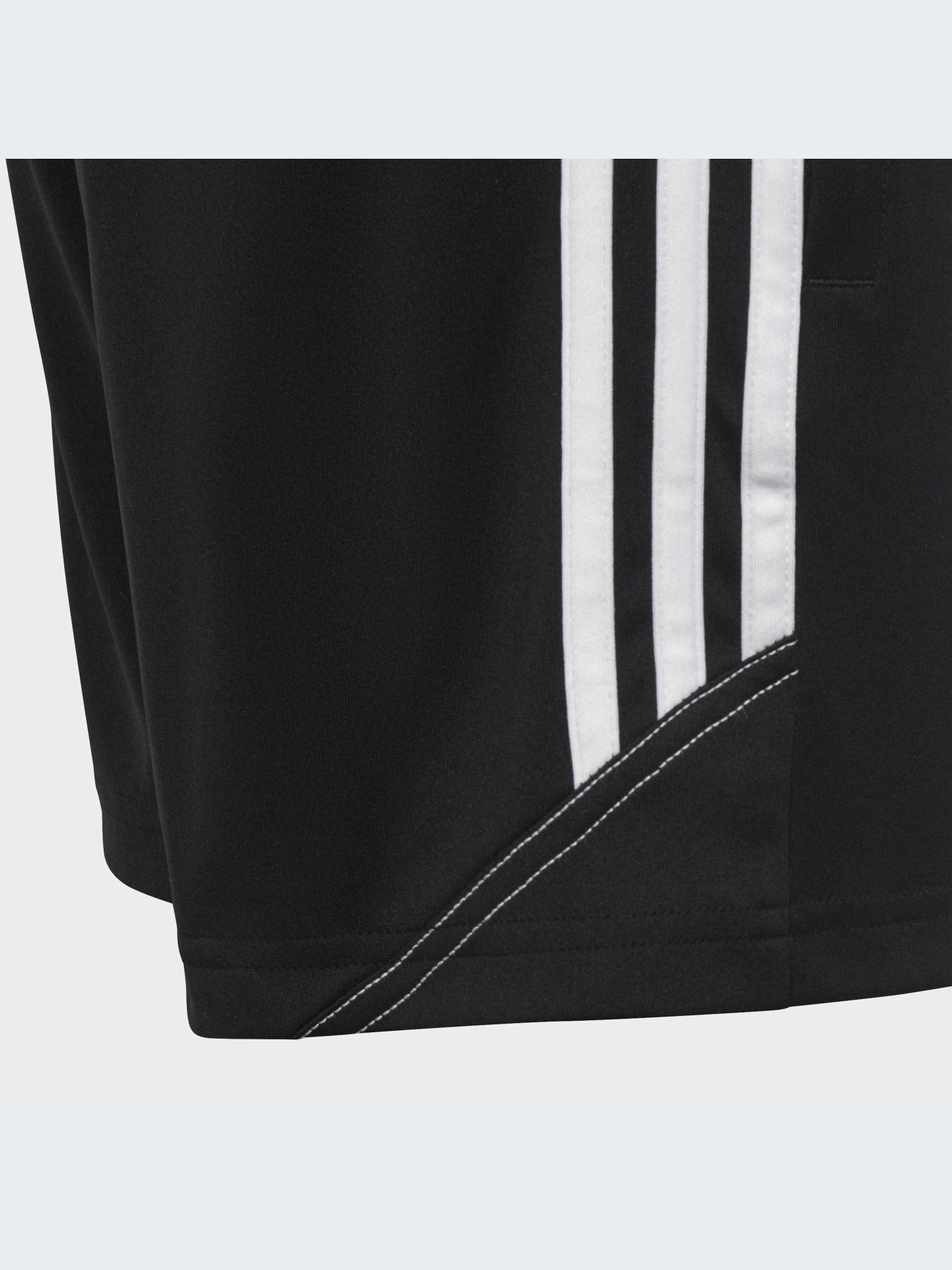 Шорты спортивные Adidas Tiro модель HS3623 Фото