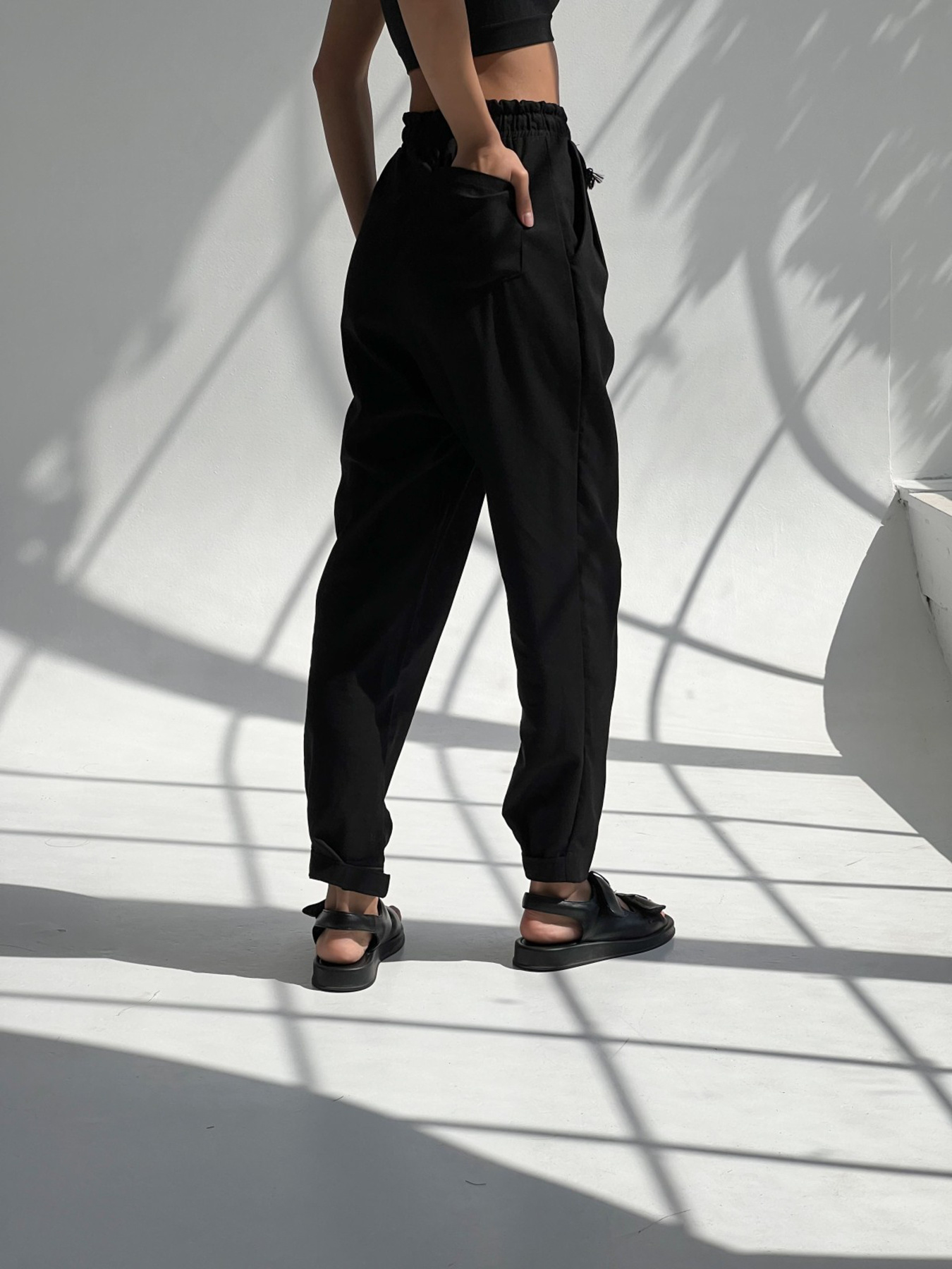 Повсякденні штани IJ модель lipuchki-linen-black Повсякденні штани IJ модель lipuchki-linen-black Фото