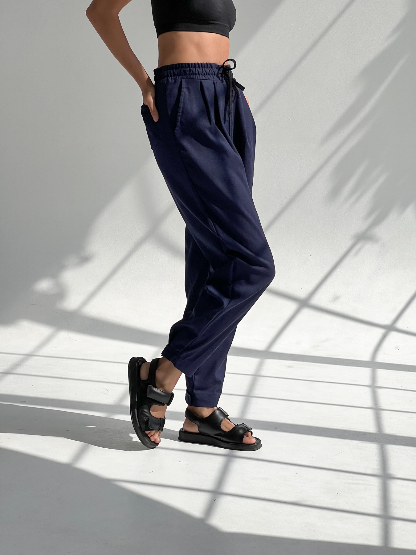 Брюки повседневные IJ модель lipuchki-linen-navi Фото