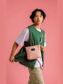 Крос-боді Pacsafe Go модель 35125340 Крос-боді Pacsafe Go модель 35125340 Фото