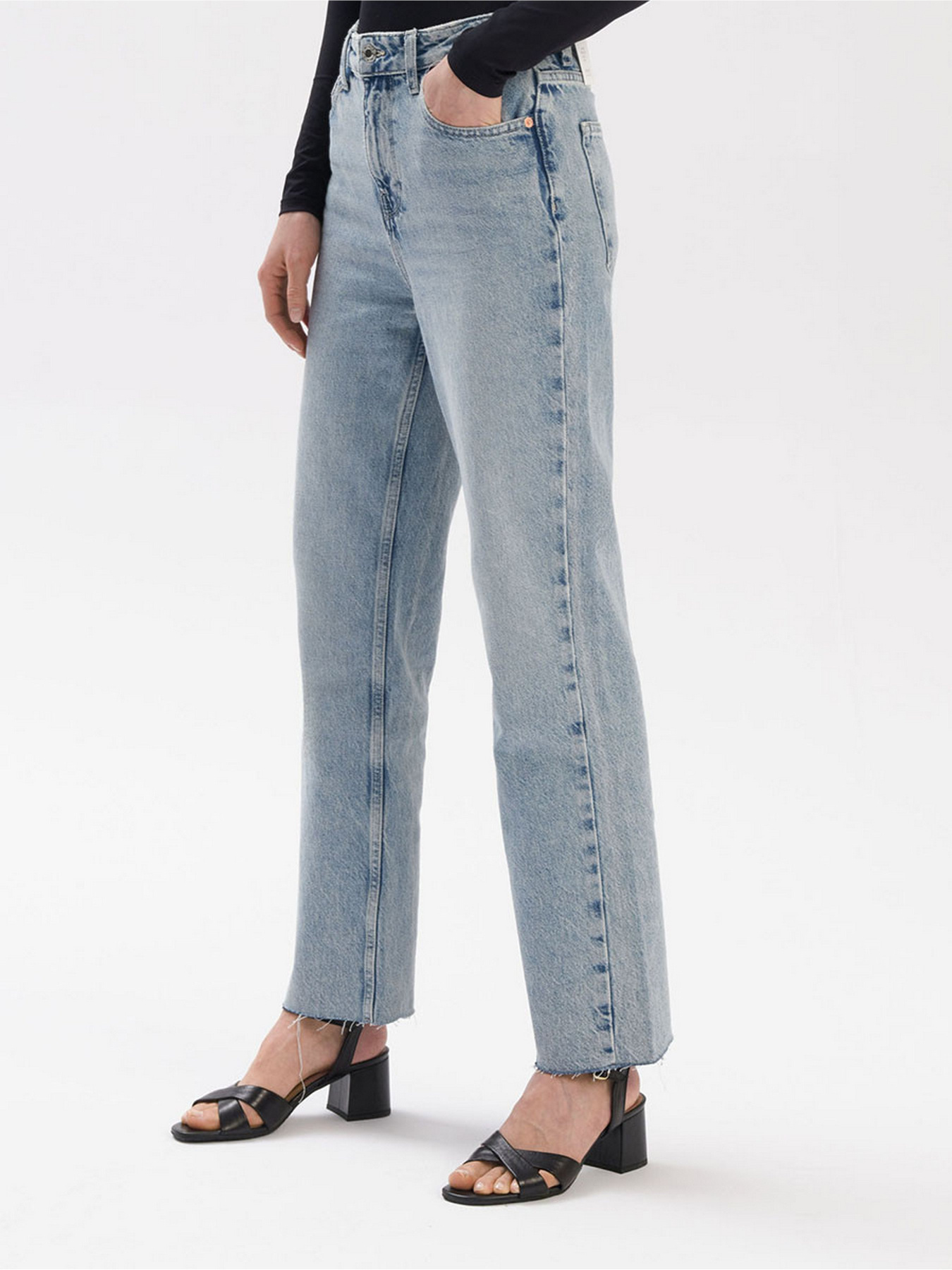 Босоніжки RYLKO модель 5DF77_R5_4JZ Фото