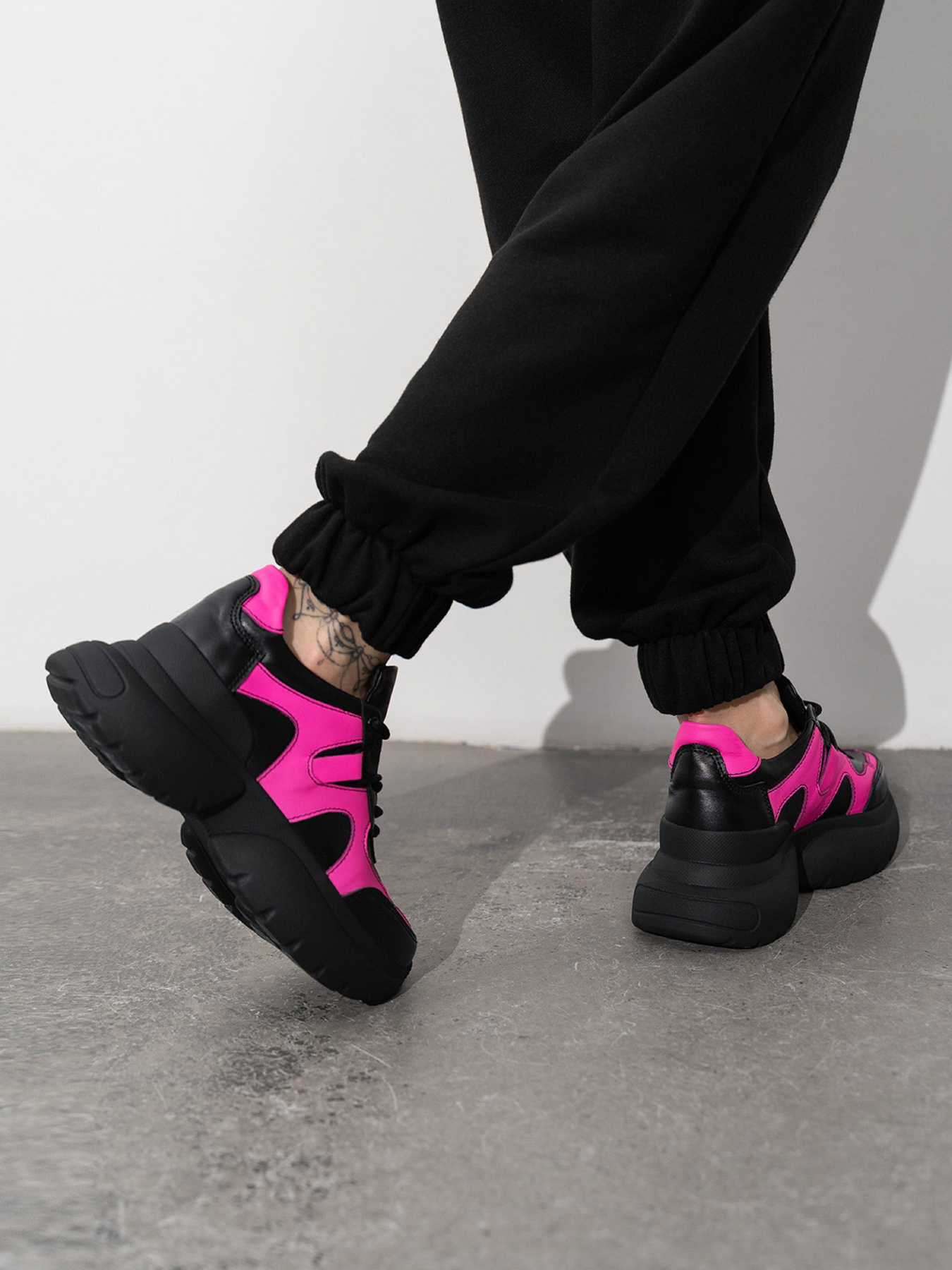 Кросівки повсякденні ISSA Plus модель OB2-440_черный Фото