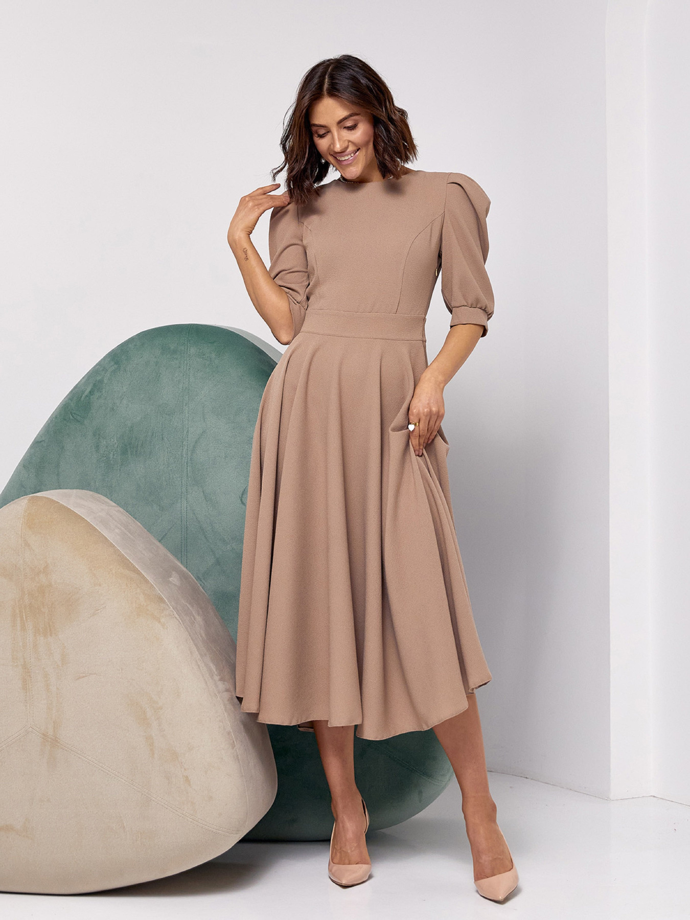 Платье миди ISSA Plus модель 14527_бежевый Платье миди ISSA Plus модель 14527_бежевый Фото