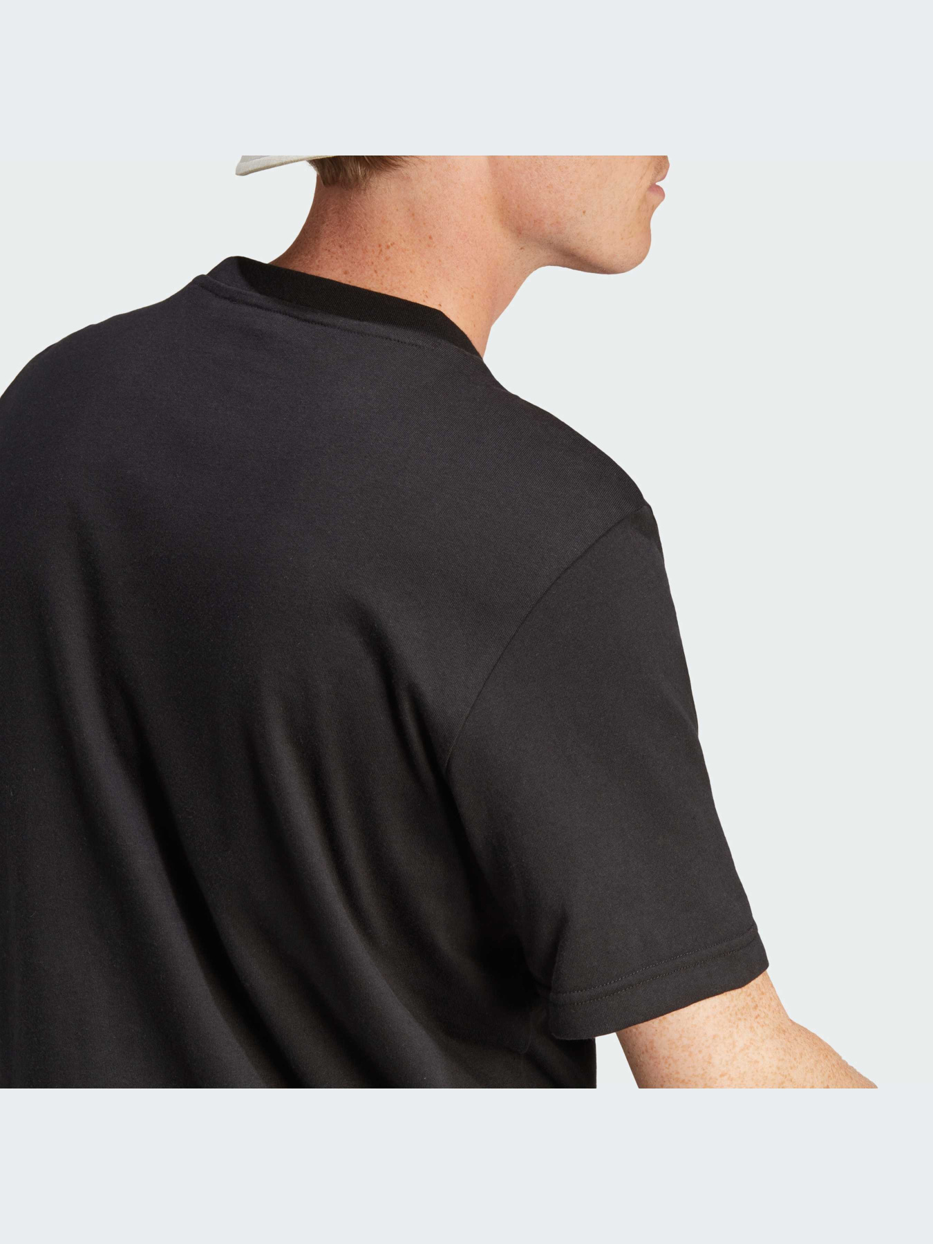 Футболка Adidas Graphics модель IM8297 Фото