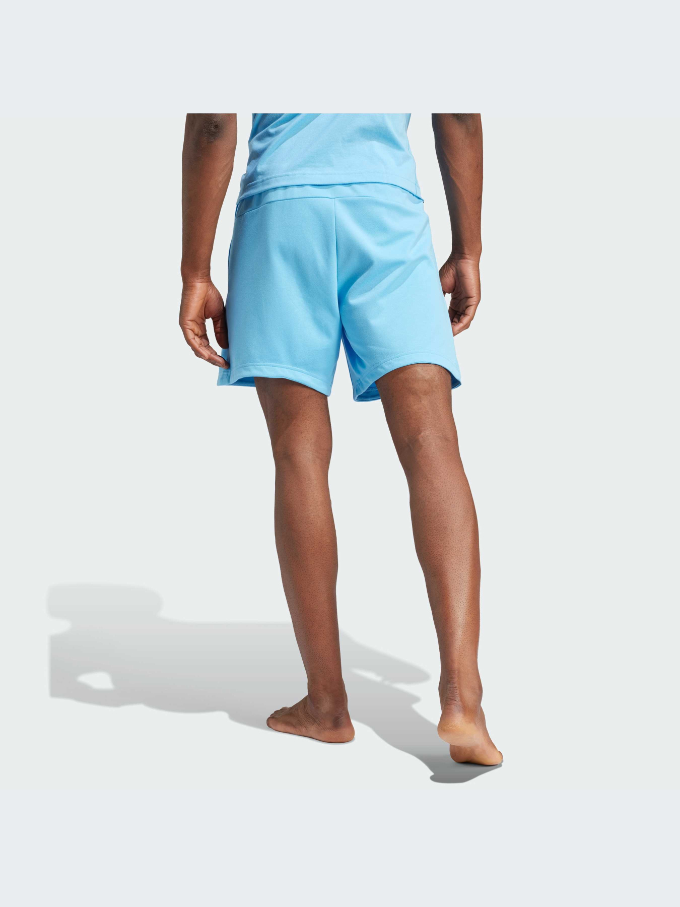 Шорты спортивные Adidas модель IR9532 Шорты спортивные Adidas модель IR9532 Фото