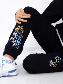 Джоггеры Носи своє модель 6060-057-33-5-chornilxno-sinj-romashka Фото