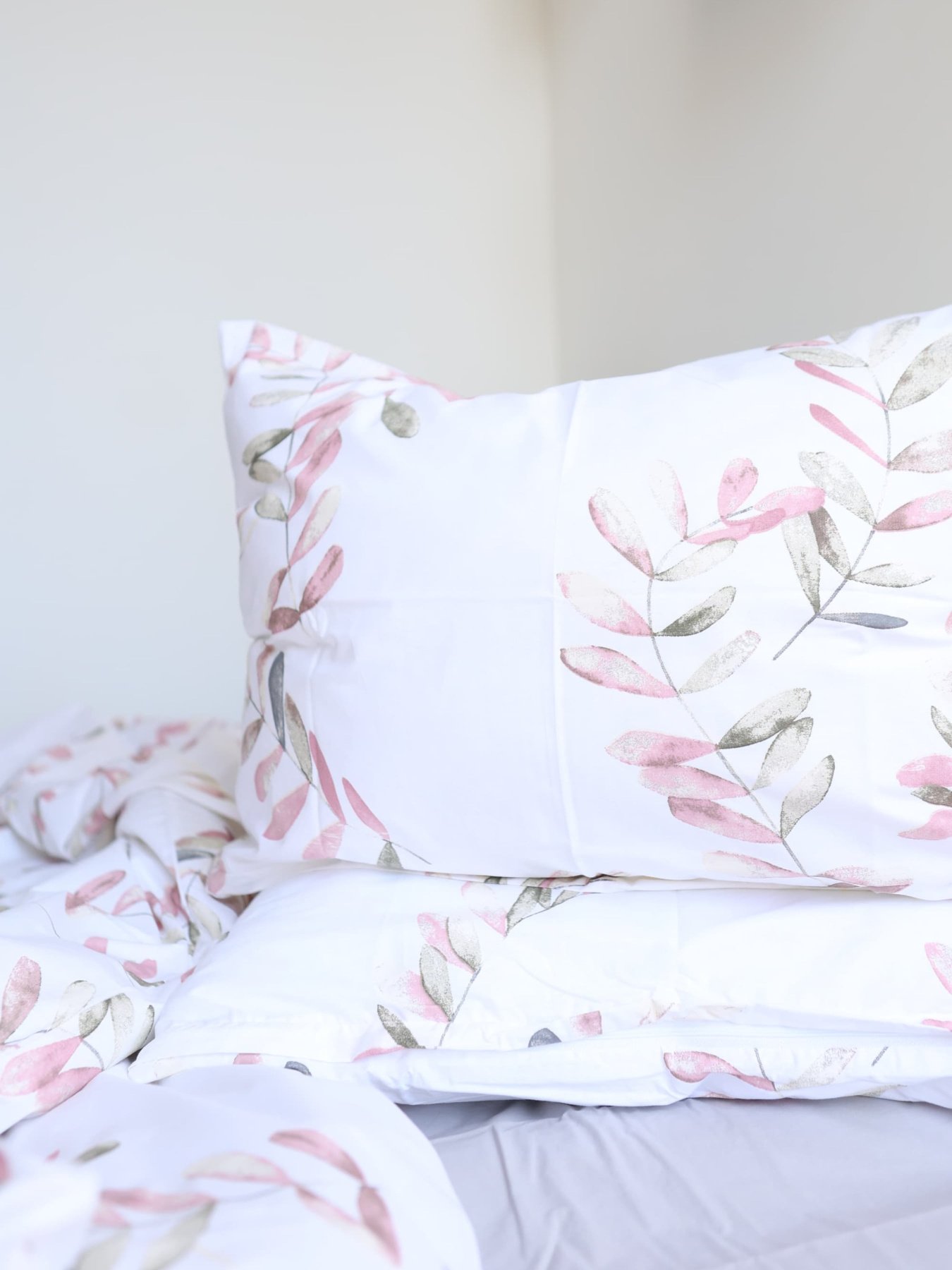 Комплект постельного белья с ткани Ранфорс серый цвет принт Веточки BedclozZzes модель 13127 Фото