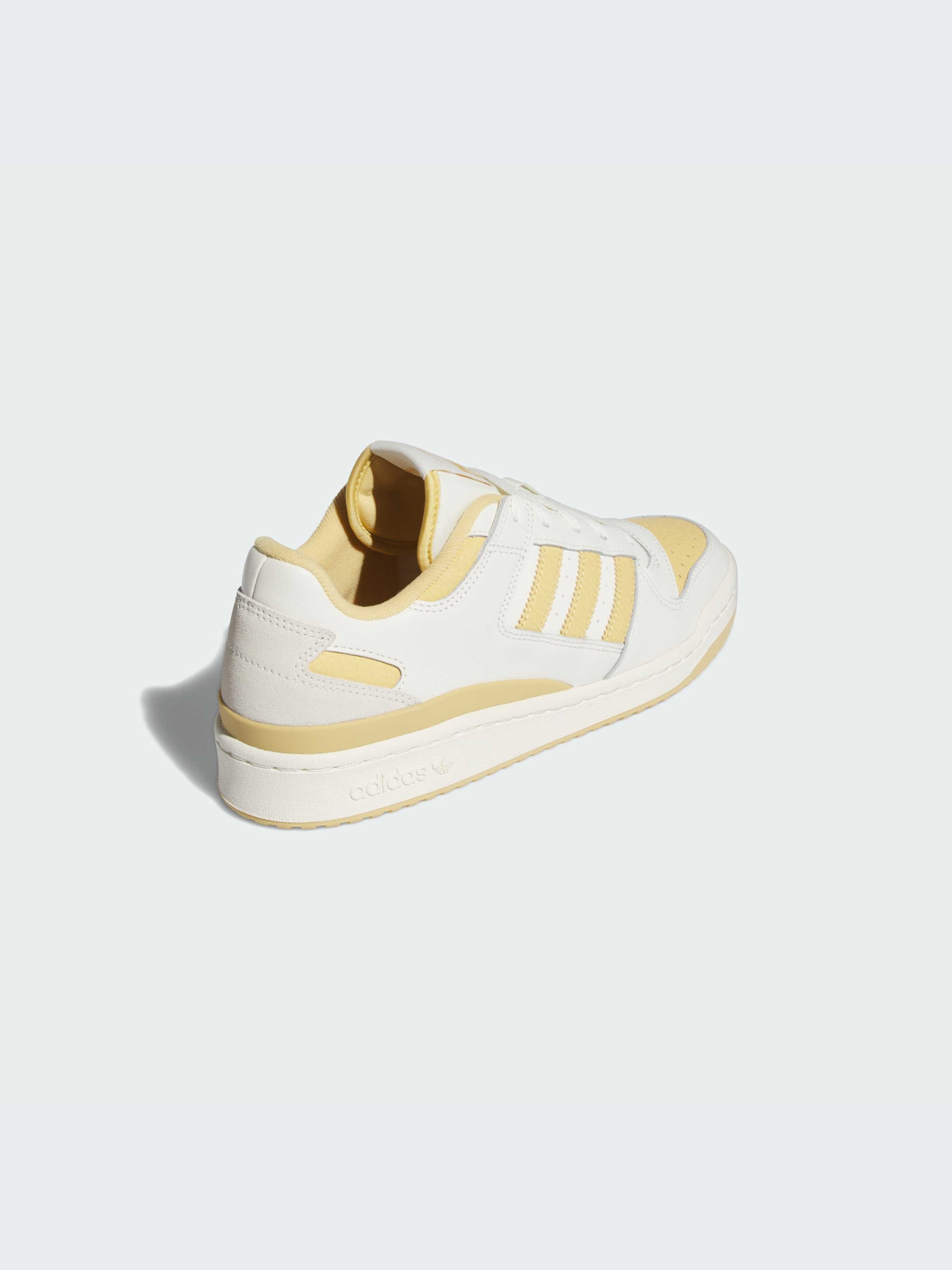 Кросівки Adidas Forum модель IG3780 Фото