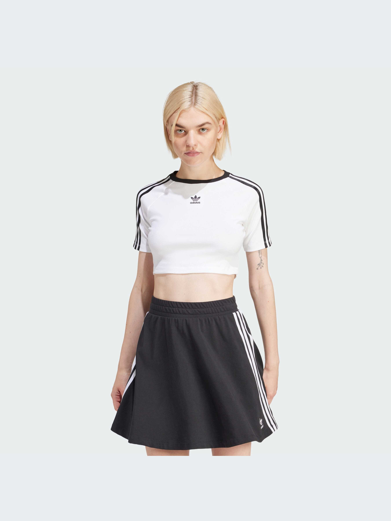 Топ Adidas Adicolor модель IP0662 Фото