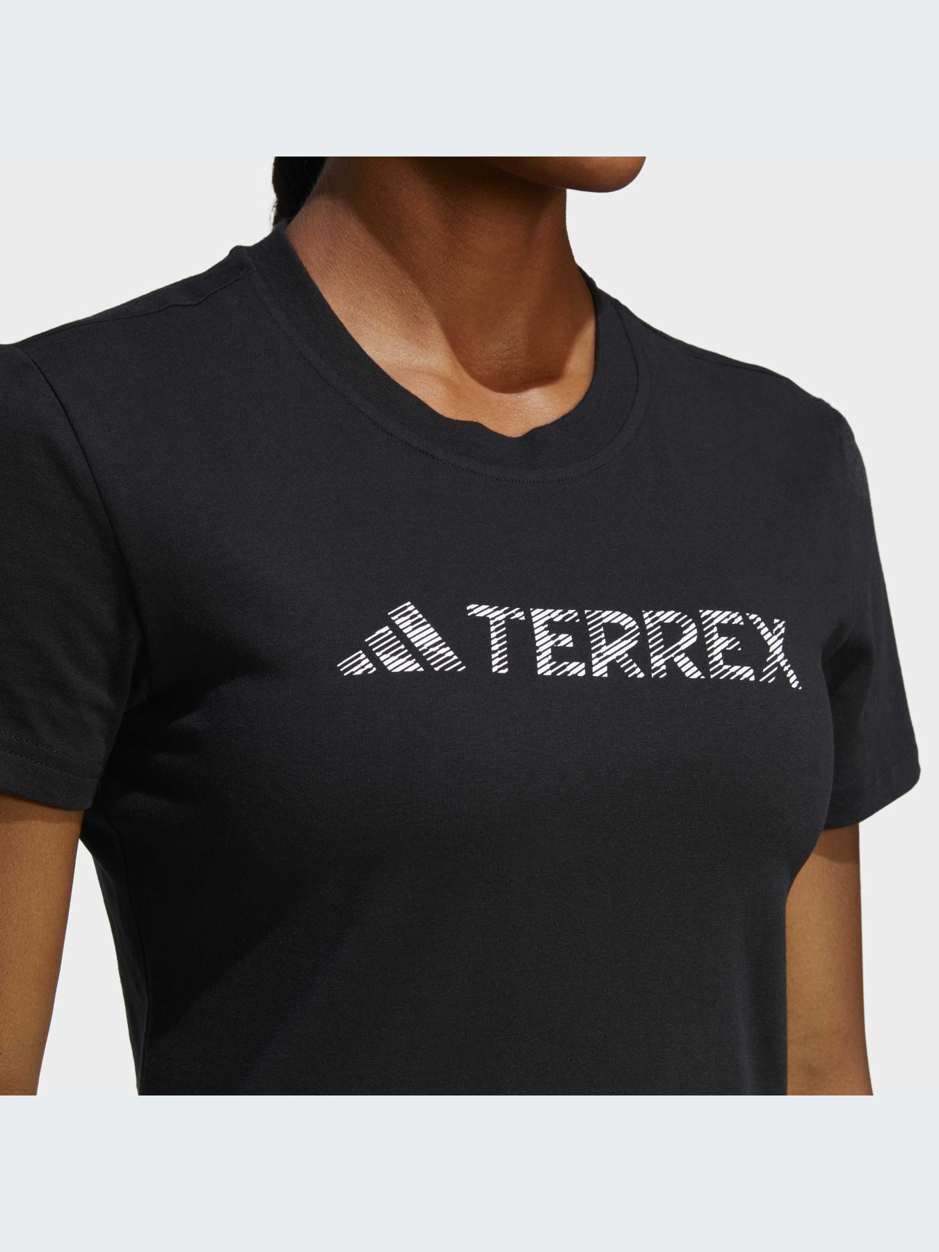 Спортивна футболка Adidas модель HZ1392 Фото