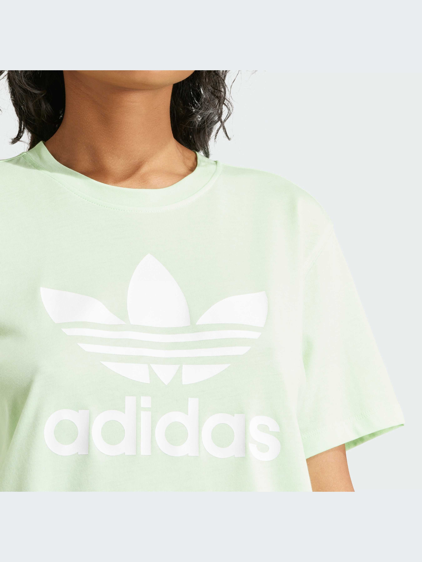 Футболка Adidas Adicolor модель IN8436 Футболка Adidas Adicolor модель IN8436 Фото