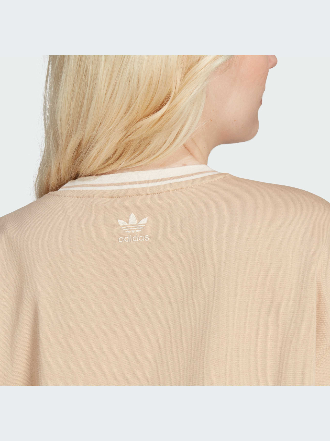 Футболка Adidas Graphics модель IU2492 Фото