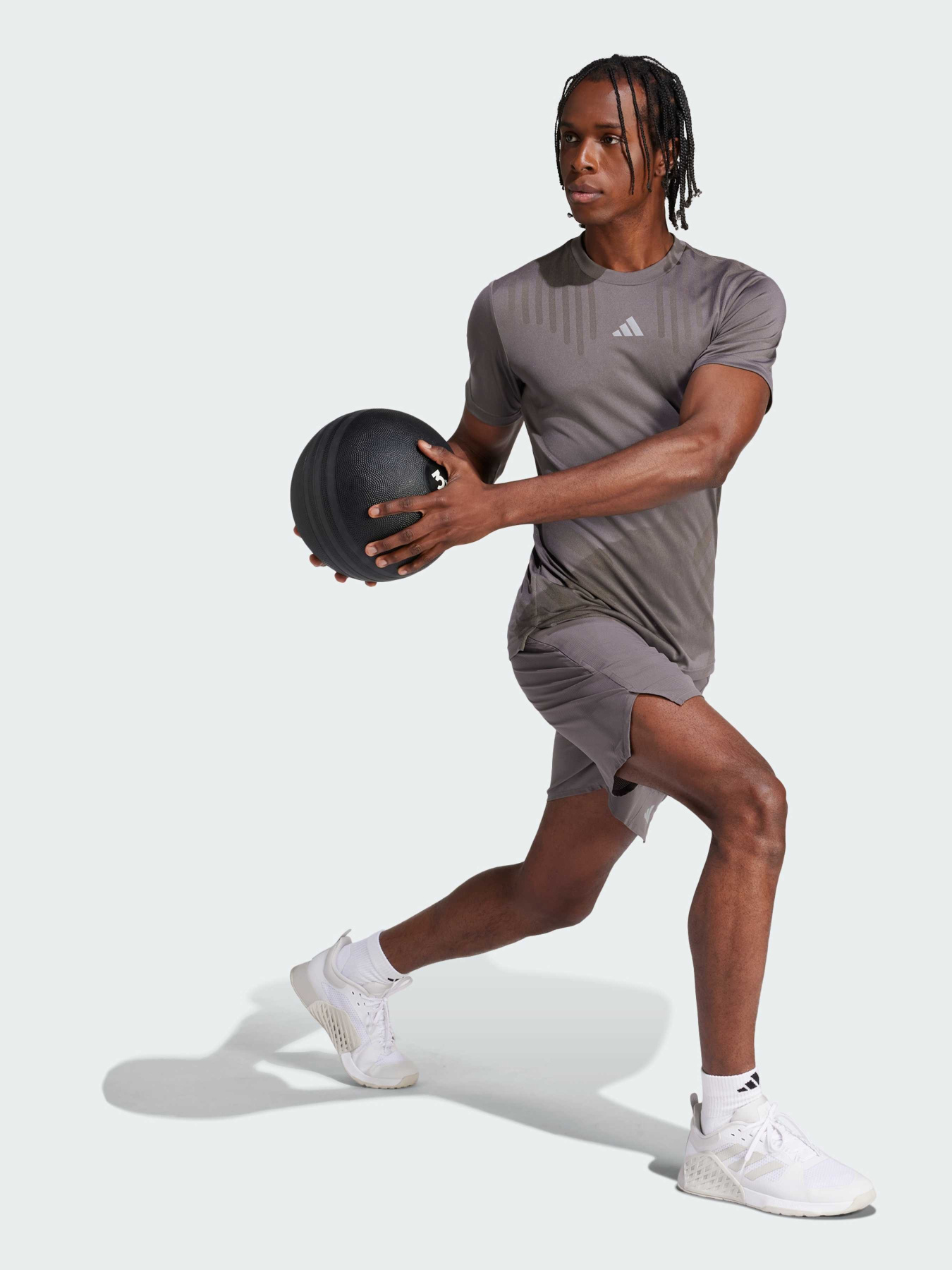 Шорты спортивные Adidas модель IS3734 Фото