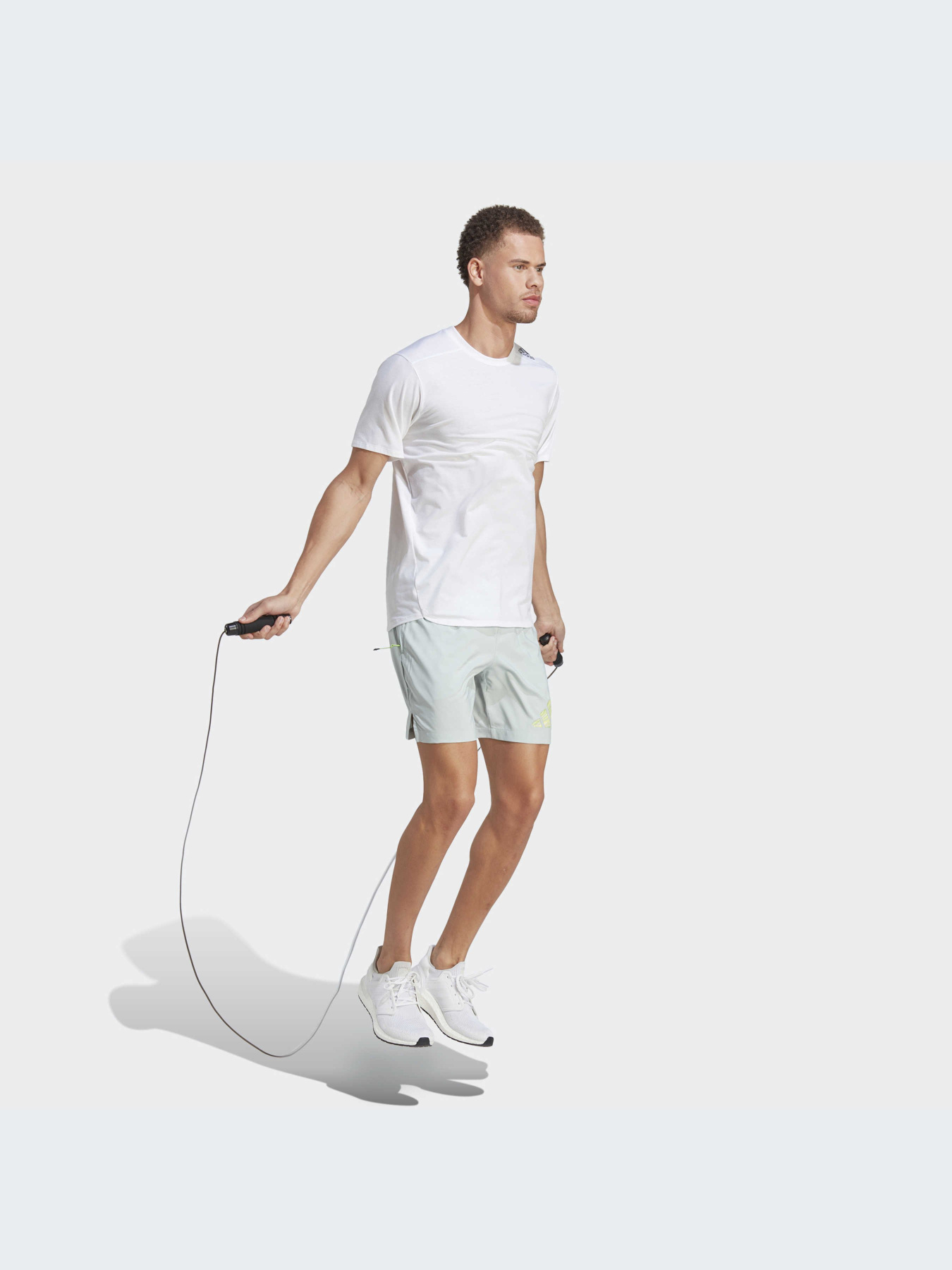 Шорты спортивные Adidas модель IB3471 Фото