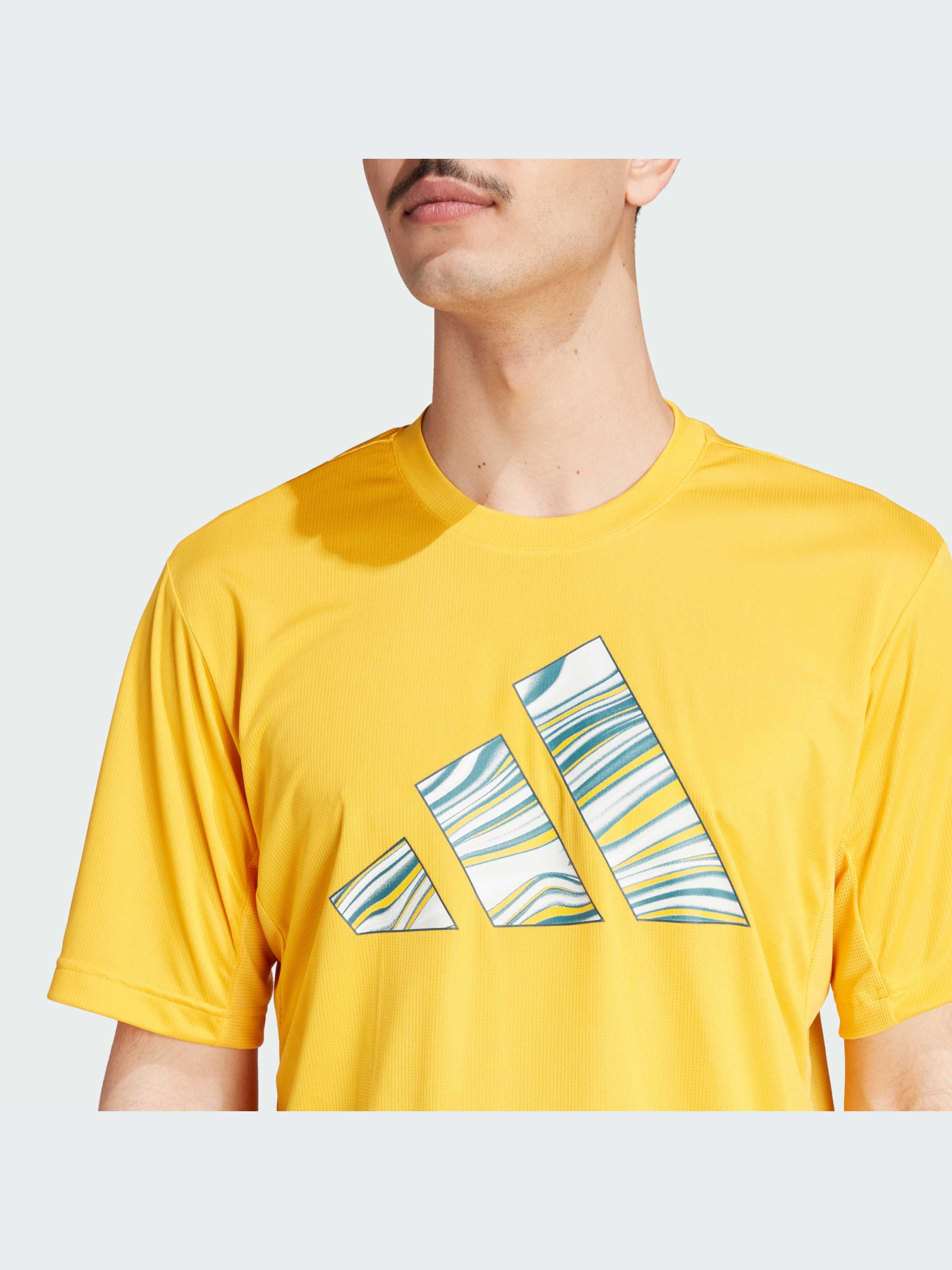 Спортивная футболка Adidas модель IM1135 Фото