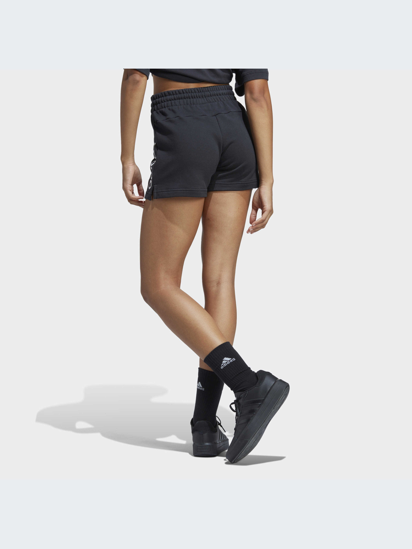 Шорти Adidas модель IC4442 Фото