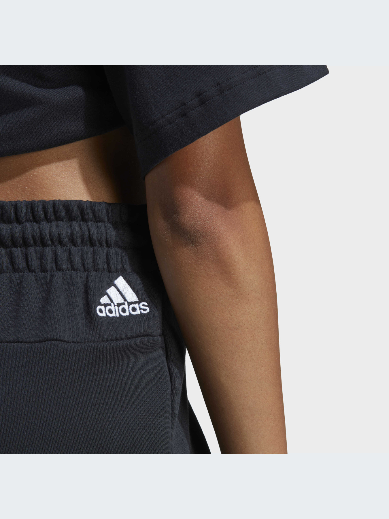 Шорти Adidas модель IC4442 Фото