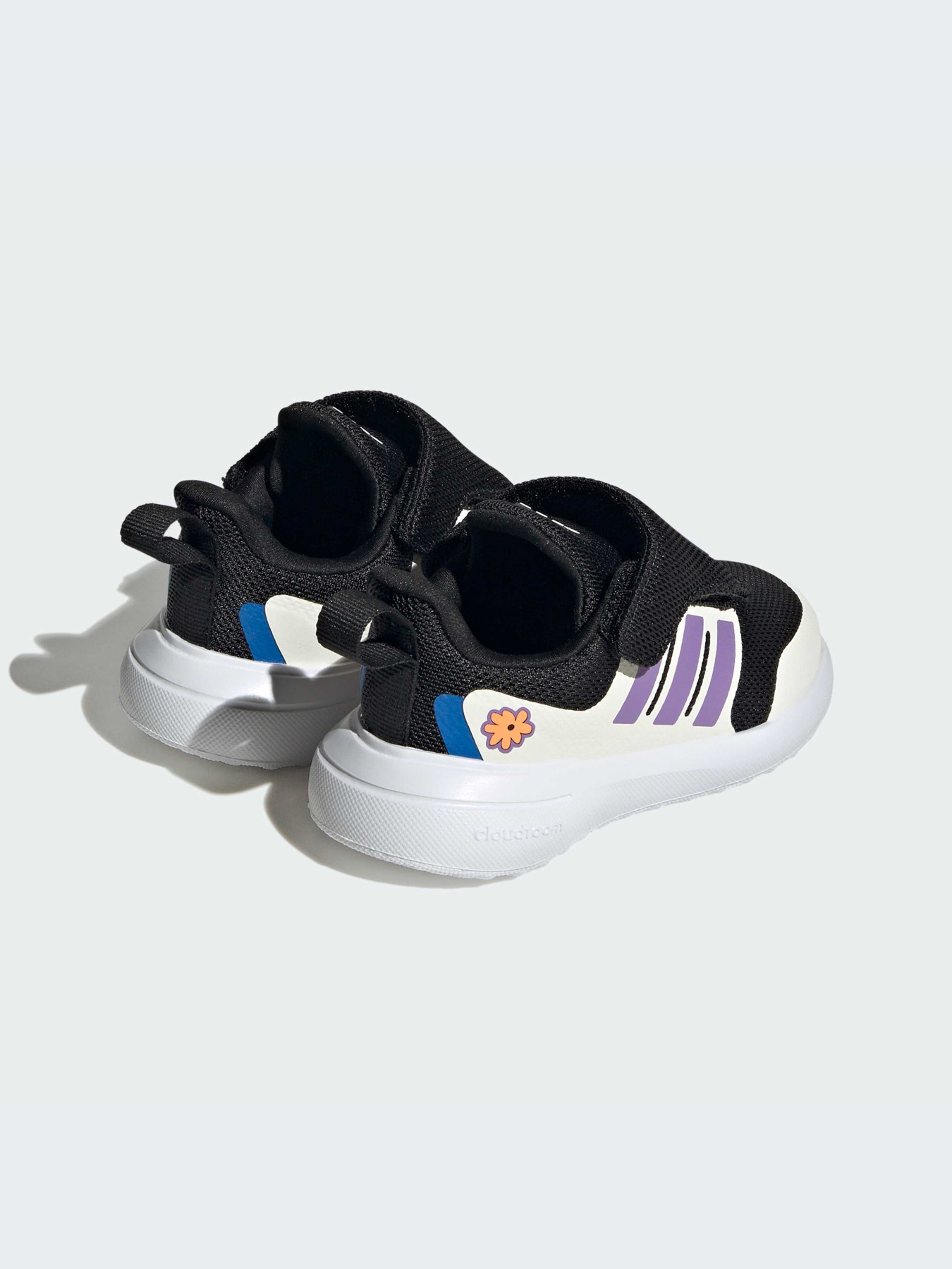 Кросівки повсякденні Adidas модель IE4959 Фото